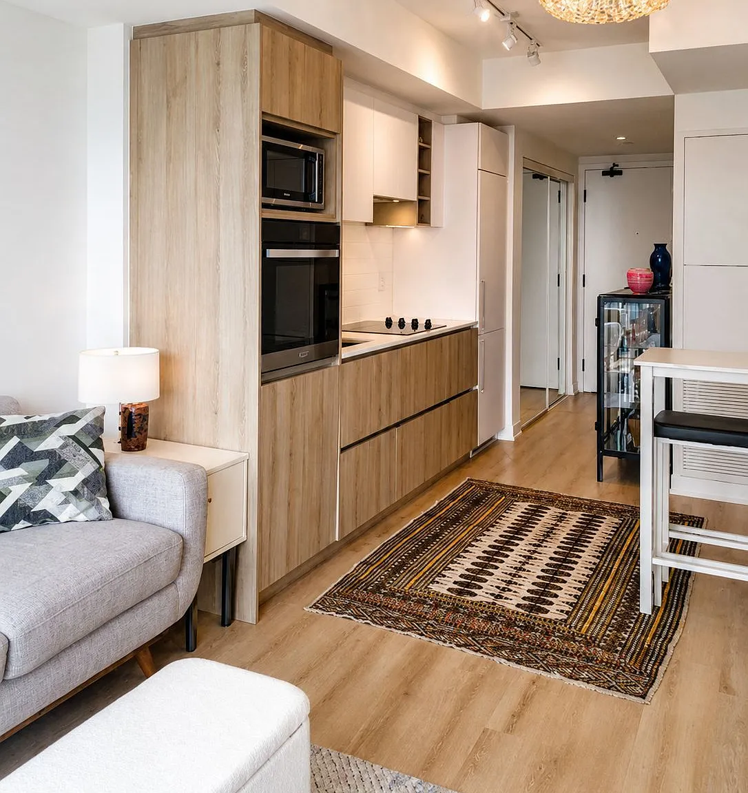 Prime Condos — Photo 2