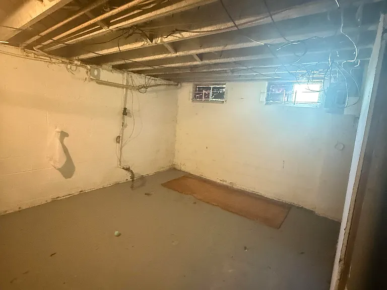 5210 Dupont St — Photo 10