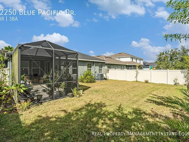 12250 Blue Pacific Dr — Photo 32