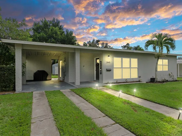 2845 SE Treasure Island Road, Port St Lucie, FL 34952