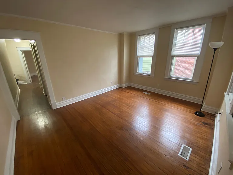 1431 Lafayette Blvd — Photo 3