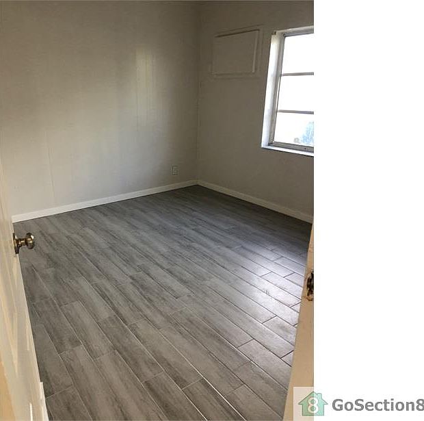 1st image of 230 NE 7th St