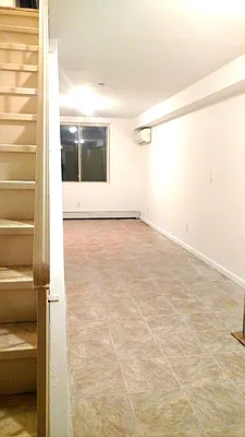 Rented by Roz Khan, LREB | media 21