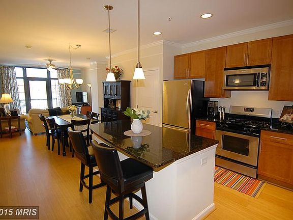 2nd image of 444 W Broad St Unit 611