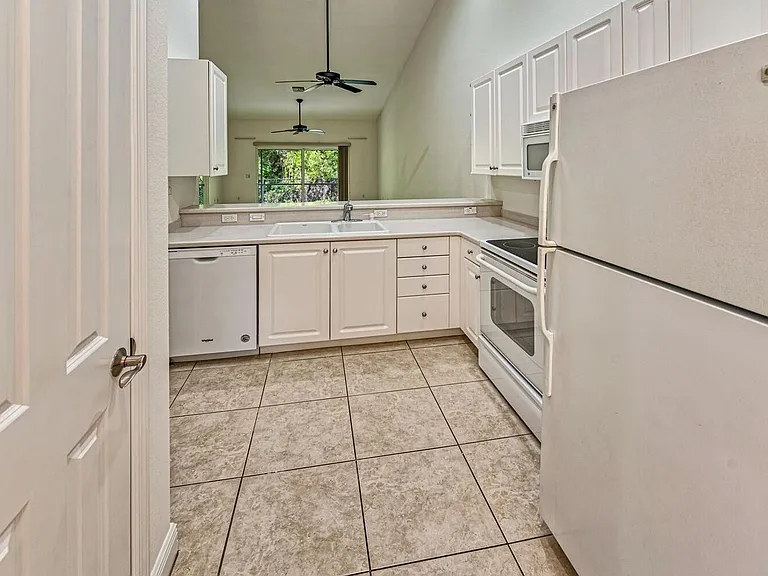 3555 Avion Woods Ct #503 — Photo 8