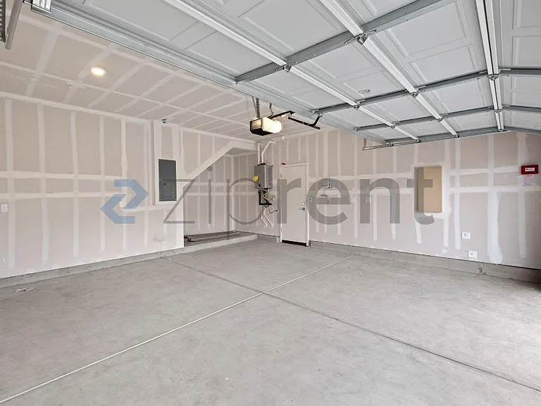 5694 Loray Ln — Photo 34
