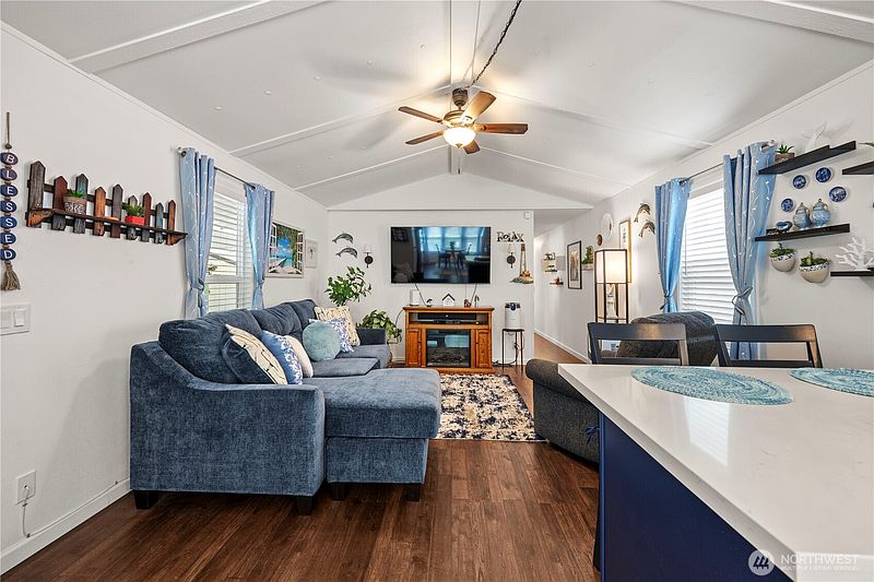 5th image of 11424 36th Drive NE #85