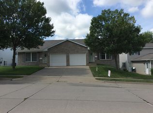 2107-2109 Hummingbird Dr #2, Dubuque, IA 52002