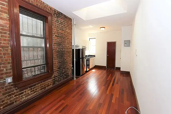 Rented by Compass | media 6