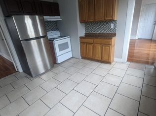 688 Dixwell Ave #2A, New Haven, CT 06511