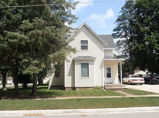 107 E Lincoln St, Seneca, IL 61360