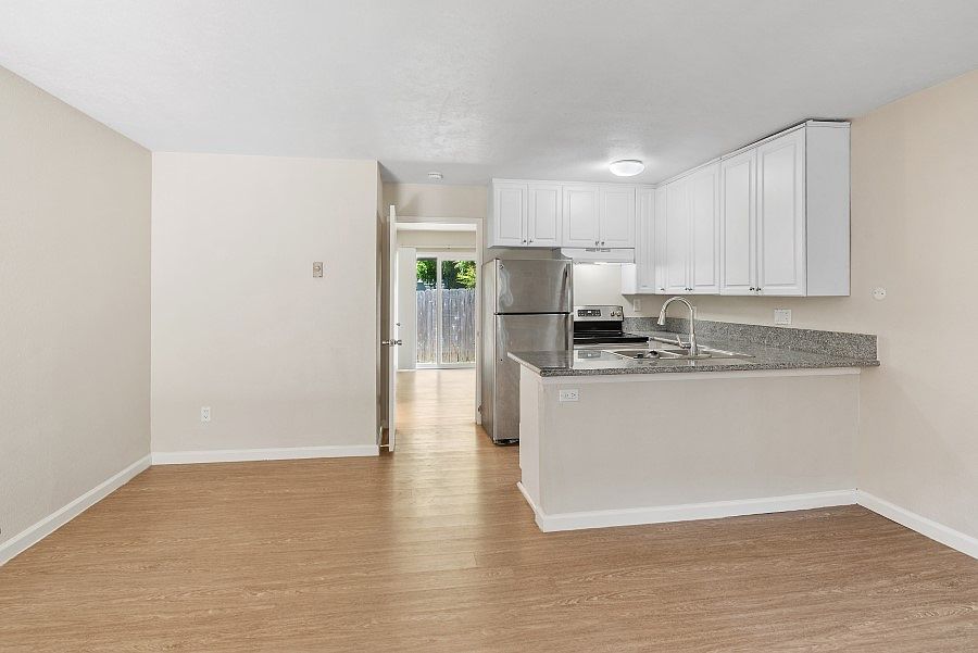 1st image of 4044 Texas St APT 3