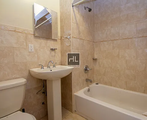 Rented by Highline Residential | media 17