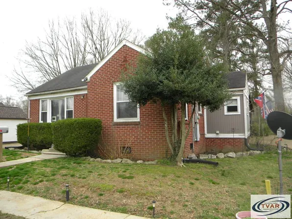 618 E Main St, Dresden, TN 38225