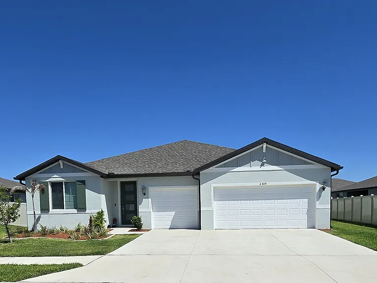 2309 Citrus Bloom Dr — Photo 1