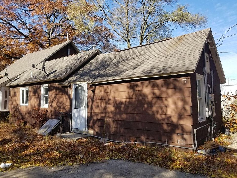 1st image of 2816 Leahy St