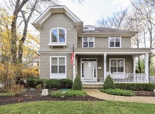 122 Washington Rd, Lake Forest, IL 60045