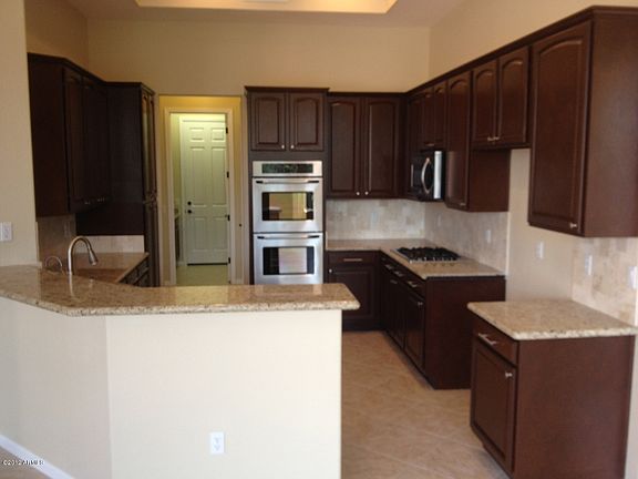 3rd image of 4811 E Hamblin Dr