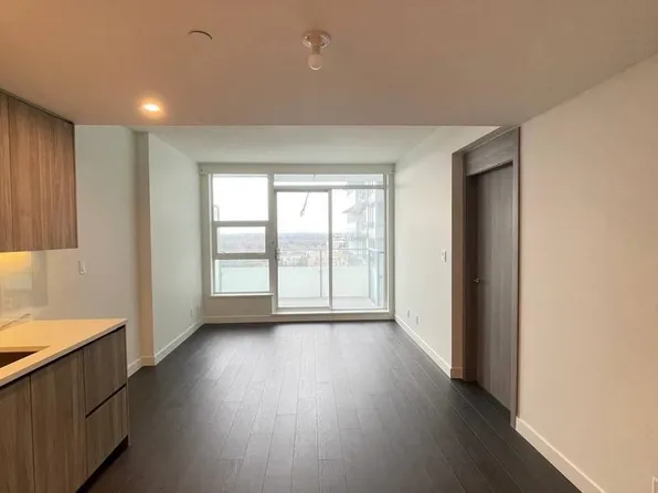 13768 100th Ave, Surrey, BC
