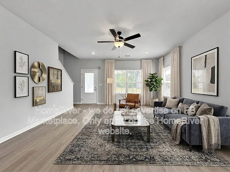 3 bed, 2.5 bath, 1742 sqft, $2,015 — Photo 2