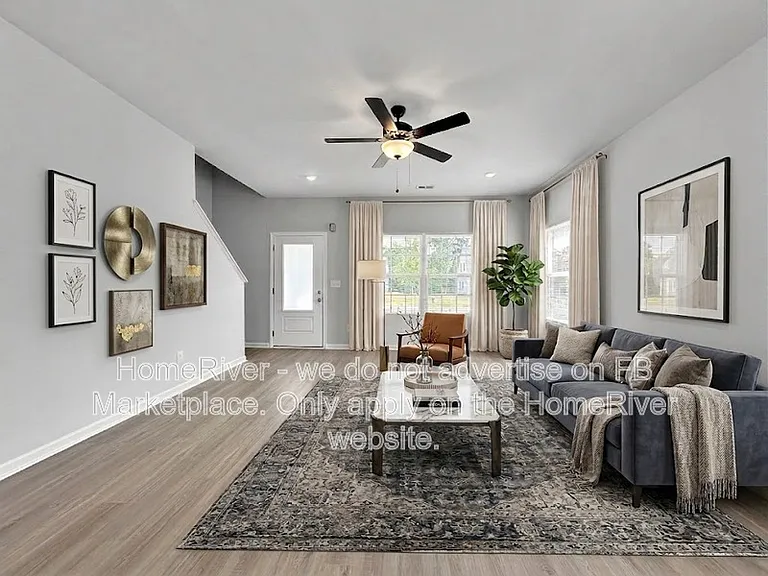 394 Chedworth Dr — Photo 2