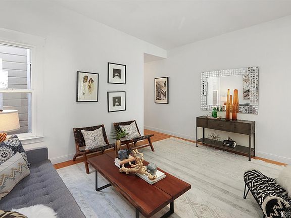4th image of 59 Woodward St #A