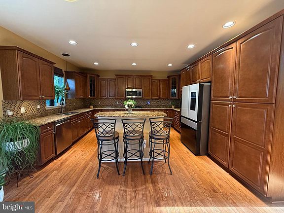 4th image of 1803 Idlewild Blvd