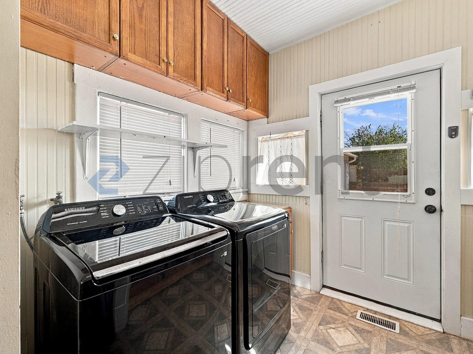 3 bed, 1546 sqft, $2,100 — Photo 4