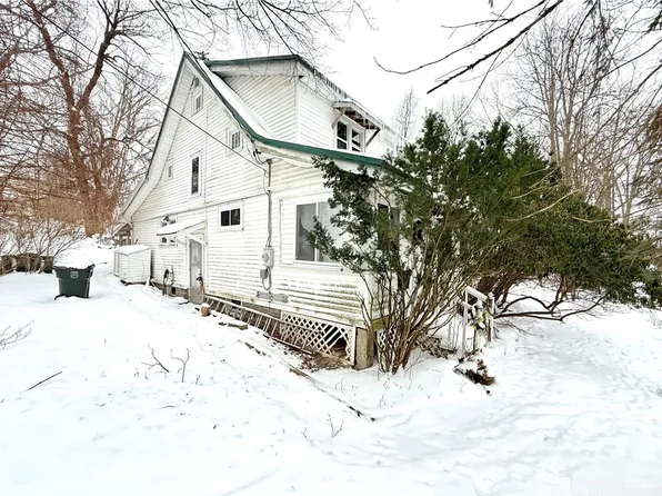 76 Shady Ln, Jamestown, NY 14701