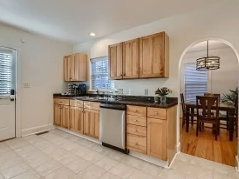 1716 Chester Springs Rd — Photo 6
