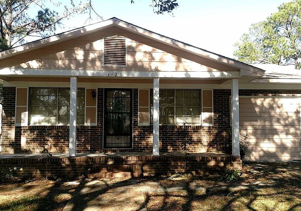 2nd image of 1423 Westcliff Ct