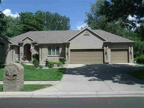 2nd image of 3740 Thornridge Dr