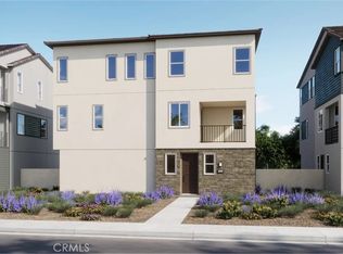 904 Chinon, Irvine, CA 92618