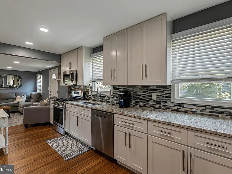 215 W Gloucester Pike — Photo 10