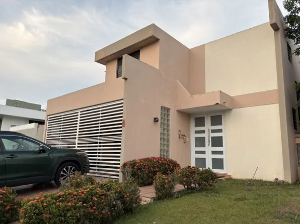 Villas De Buena Vista C Argos #C-9, Bayamon, PR 00956