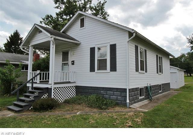 1st image of 2509 Bell St