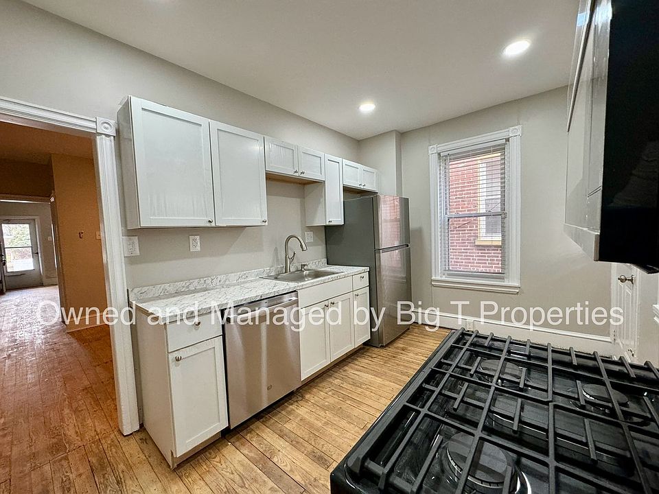 1st image of 309 W 30th St