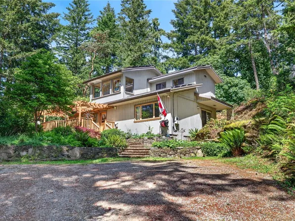 654 Vesuvius Bay Rd, Saltspring Island, BC V8K 1H5