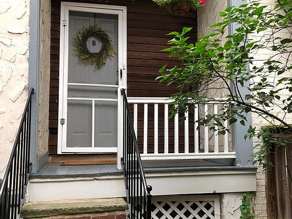 2nd image of 1502 N Van Buren St #B