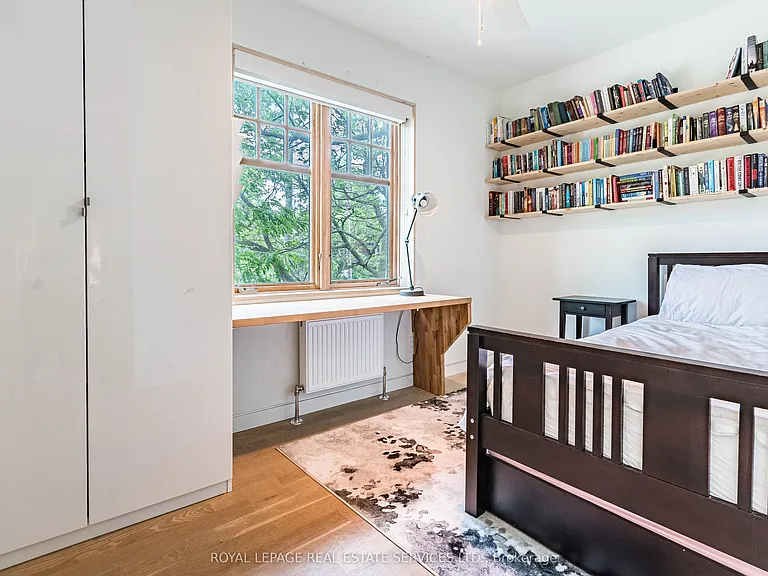 241 Garden Ave — Photo 22