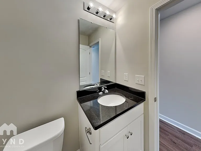 733 Hillside St — Photo 16