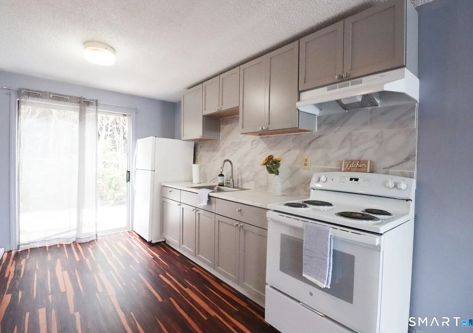 Studio, 1.0 bath, 350 sqft, $1,250 — Photo 1