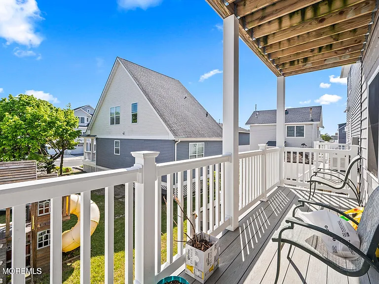 111 Fielder Ave — Photo 12