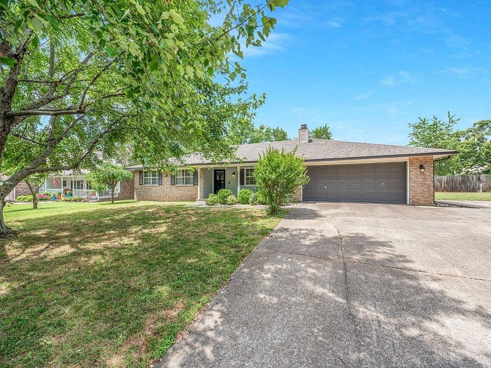 1st image of 704 Turtle Creek Dr