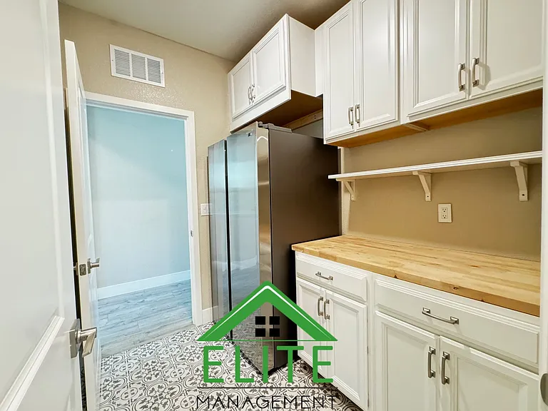 3004 Mulvaney Ave — Photo 16