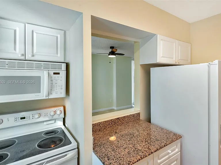 5900 Collins Ave #408 — Photo 17