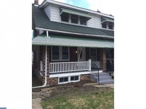 1344 Arch St photo 1