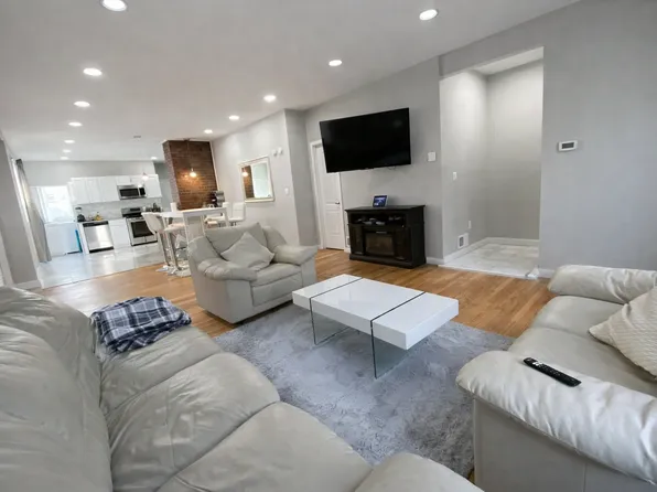 732 Elm St APT 2, New Haven, CT 06511