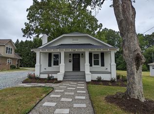 601 3rd St, Mebane, NC 27302