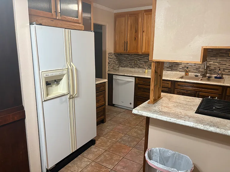 210 Curve Dr — Photo 9